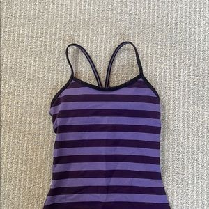Lululemon workout top